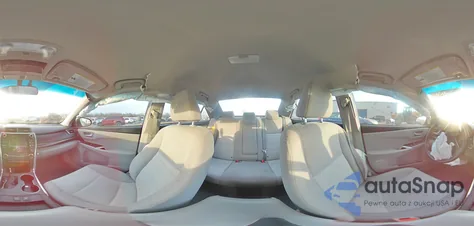 2015 Toyota Camry Hybrid z USA, uszkodzony, nr VIN 4T1BD1FK2FU167310